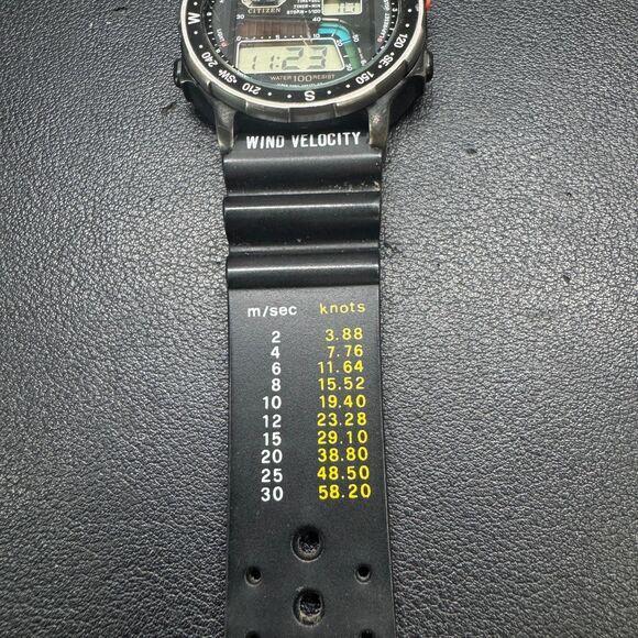 Citizen Wind Velocity Digital Watch D060-086970TA 42-8035 Water Resist Works main image 4
